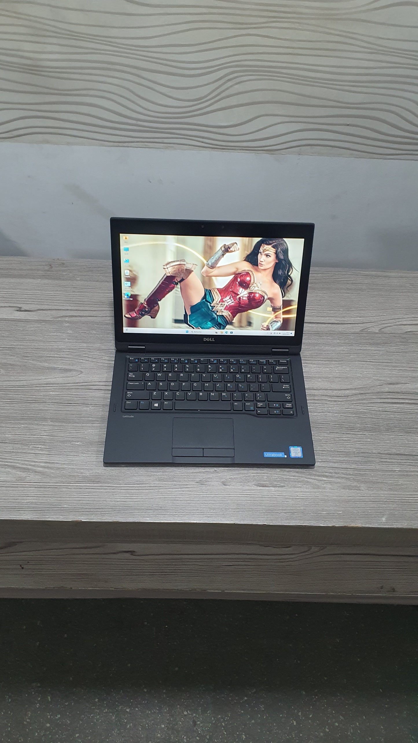 DELL Latitude E5289 2-in-1 Core i7 7e- avec Rec Faciale- 16Go 512Go SSD - 12,5"- Occasion- Tactile et Pliable