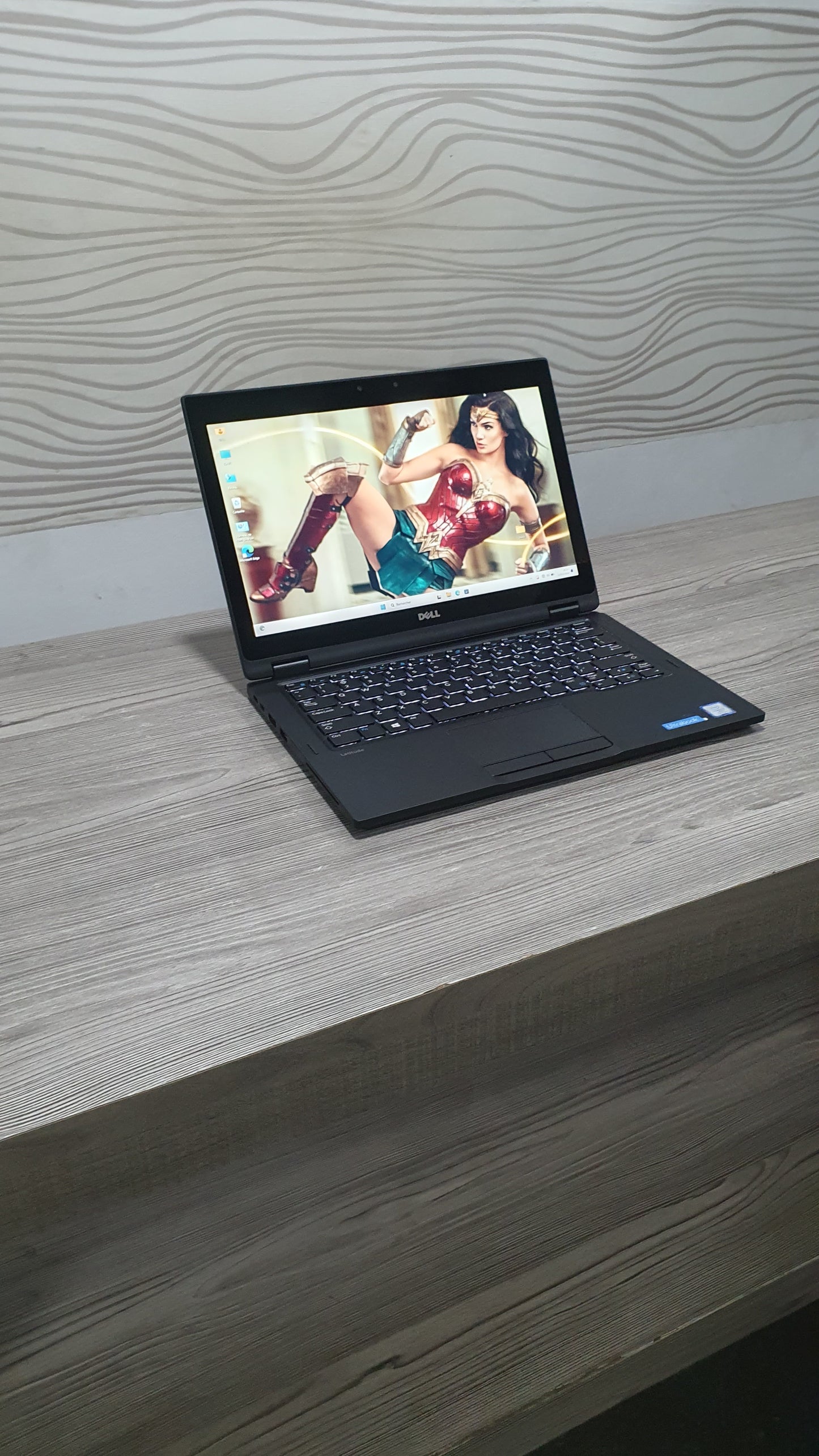 DELL Latitude E5289 2-in-1 Core i7 7e- avec Rec Faciale- 16Go 512Go SSD - 12,5"- Occasion- Tactile et Pliable