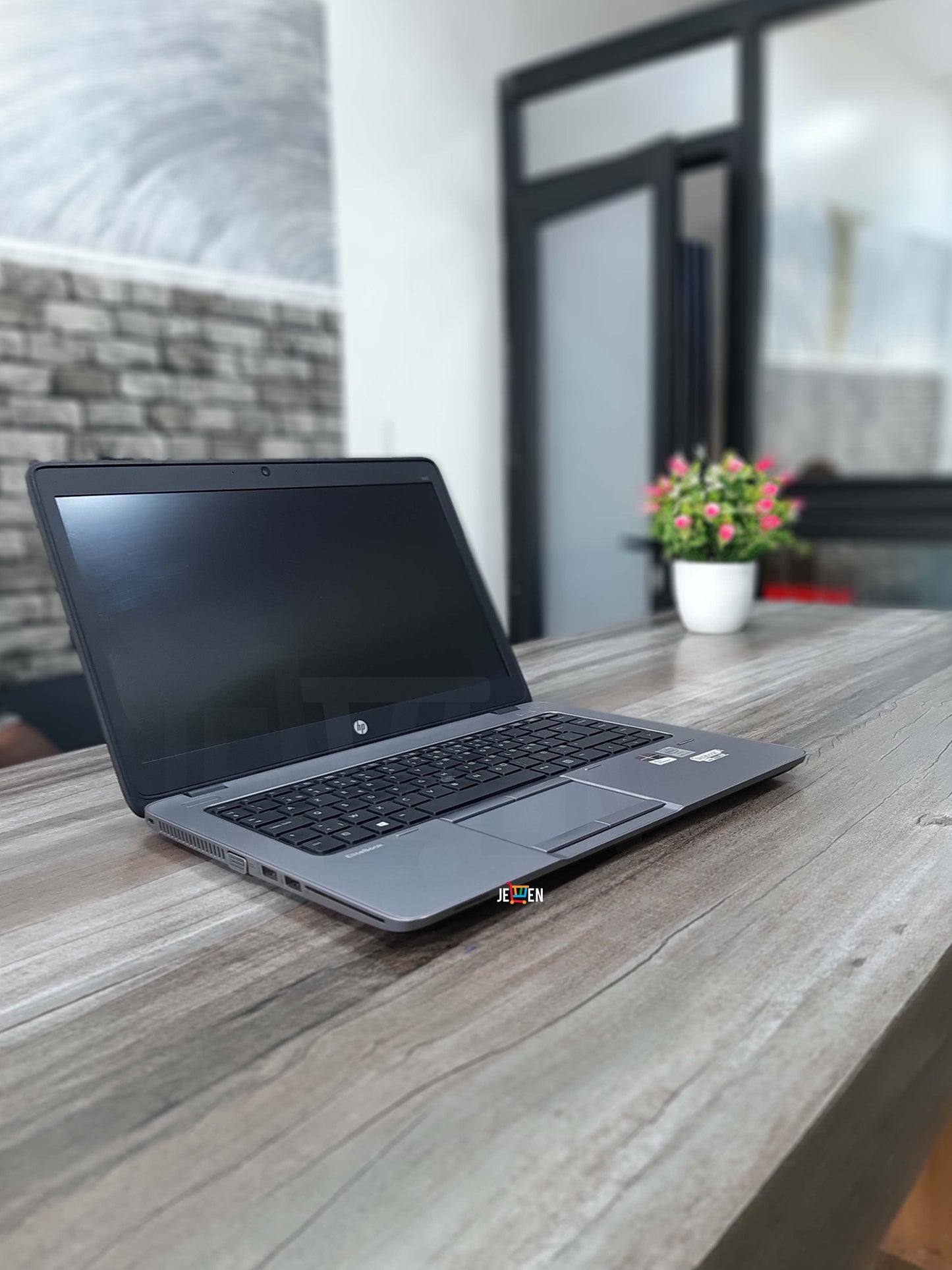 HP Elitebook 840 G1 โข i5 4e Gen - 8Go 500Go HDD - 14"