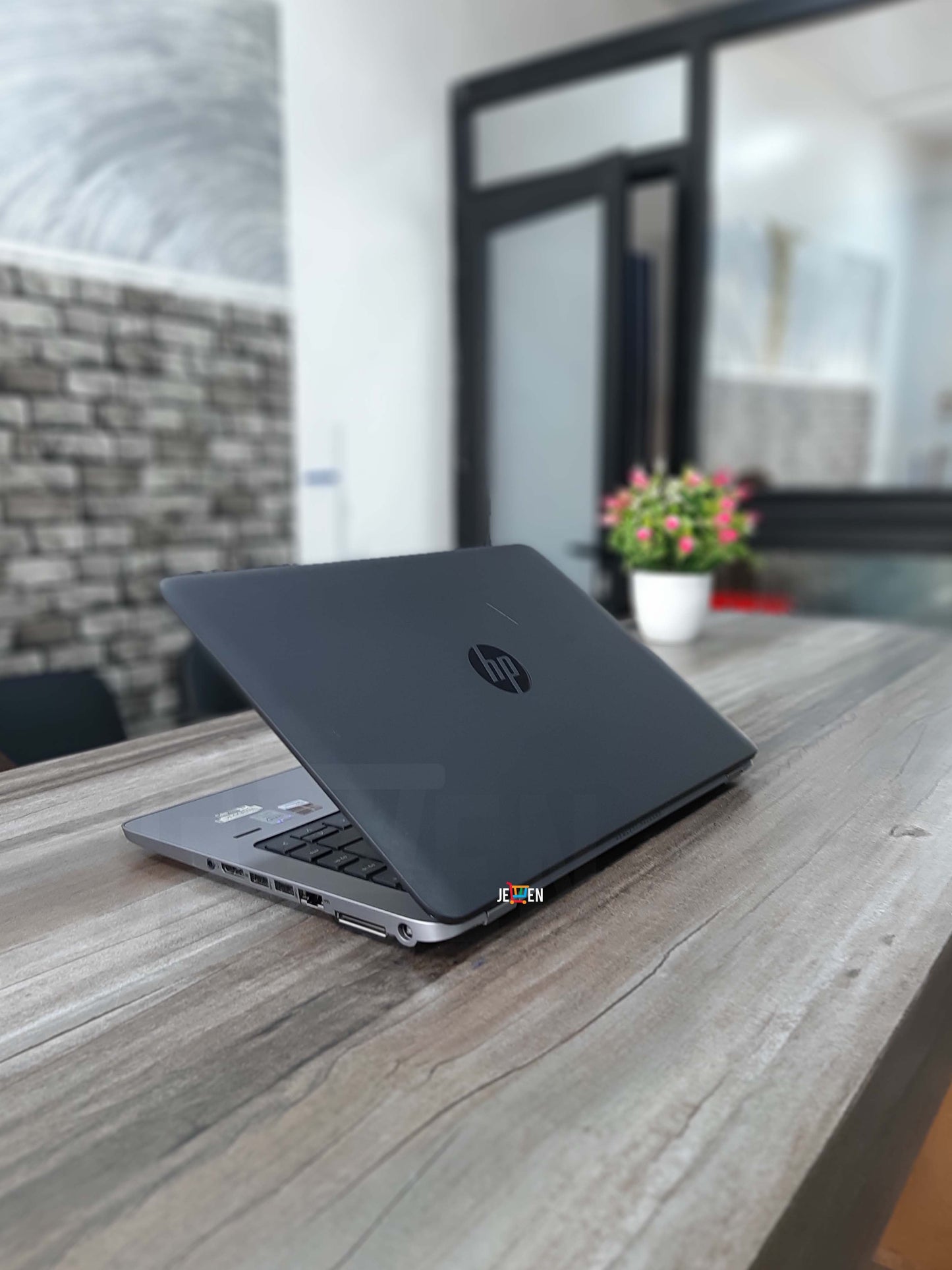 HP Elitebook 840 G1 โข i5 4e Gen - 8Go 500Go HDD - 14"