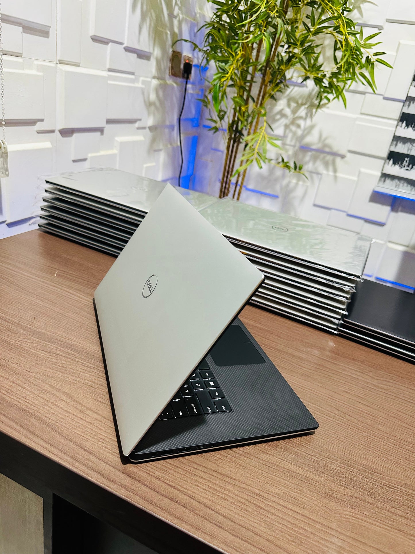 Ordinateur de Jeu Dell Precision GAMER 5530 i7™ 7e- NVIDIA 4Go- 1TERA SSD 16Go- 15.6"