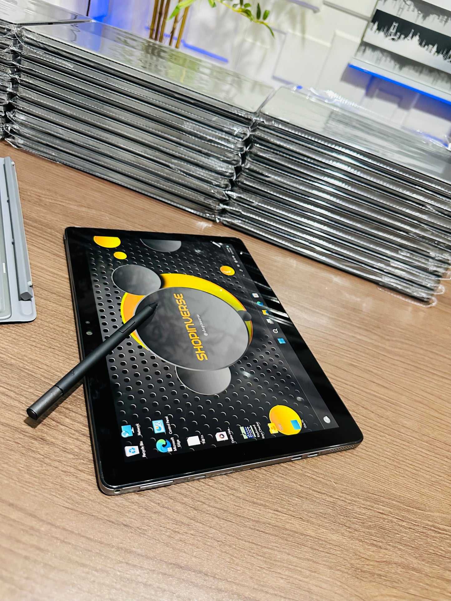 Dell Latitude 7210 2-in-1 Core i7™ 10e Génération - 512Go SSD - 12.3" FHD- Avec la Reconnaissance Faciale, Tactile et Detachable à Abidjan