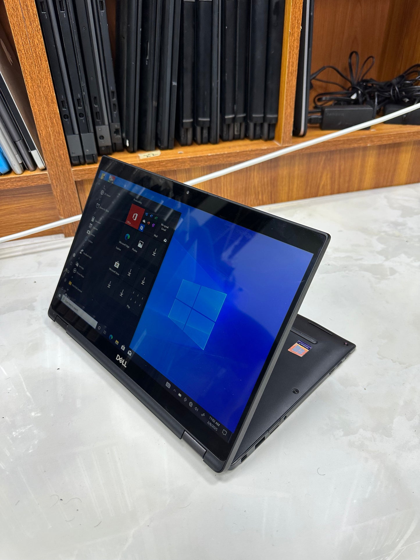 Dell Latitude 7390 2-in-1- i5™ 8e -Occasion- Tactile et Pliable- 8Go 512 SSD - 13.3"- Noir