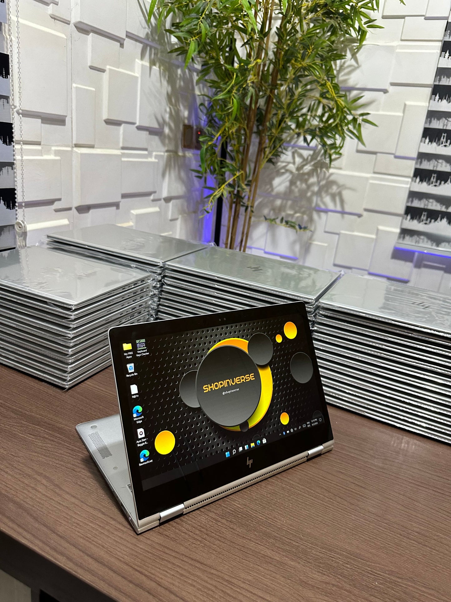 Hp Elitebook 1030 G2 i7™ 7e- Occasion- 1TERA SSD 16Go Ram - 13.3"- Gris- Tactile et Pliable