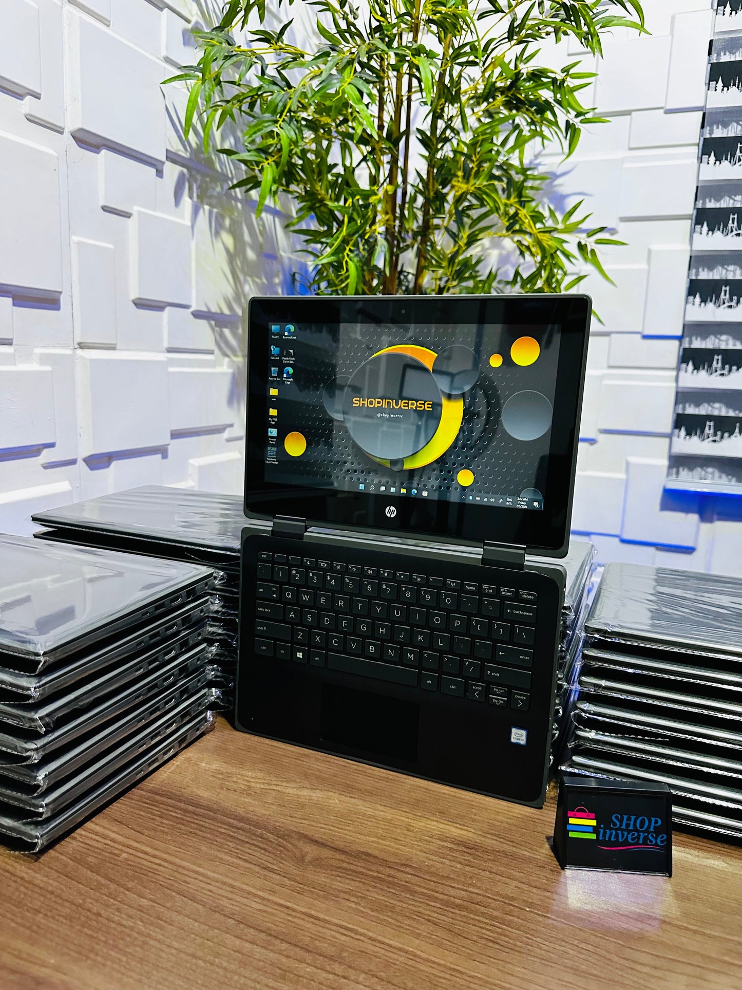 HP 11 G1 EE X360- 8Go- 256Go- Core i5 7e- Tactile et Pliable- 11.6"