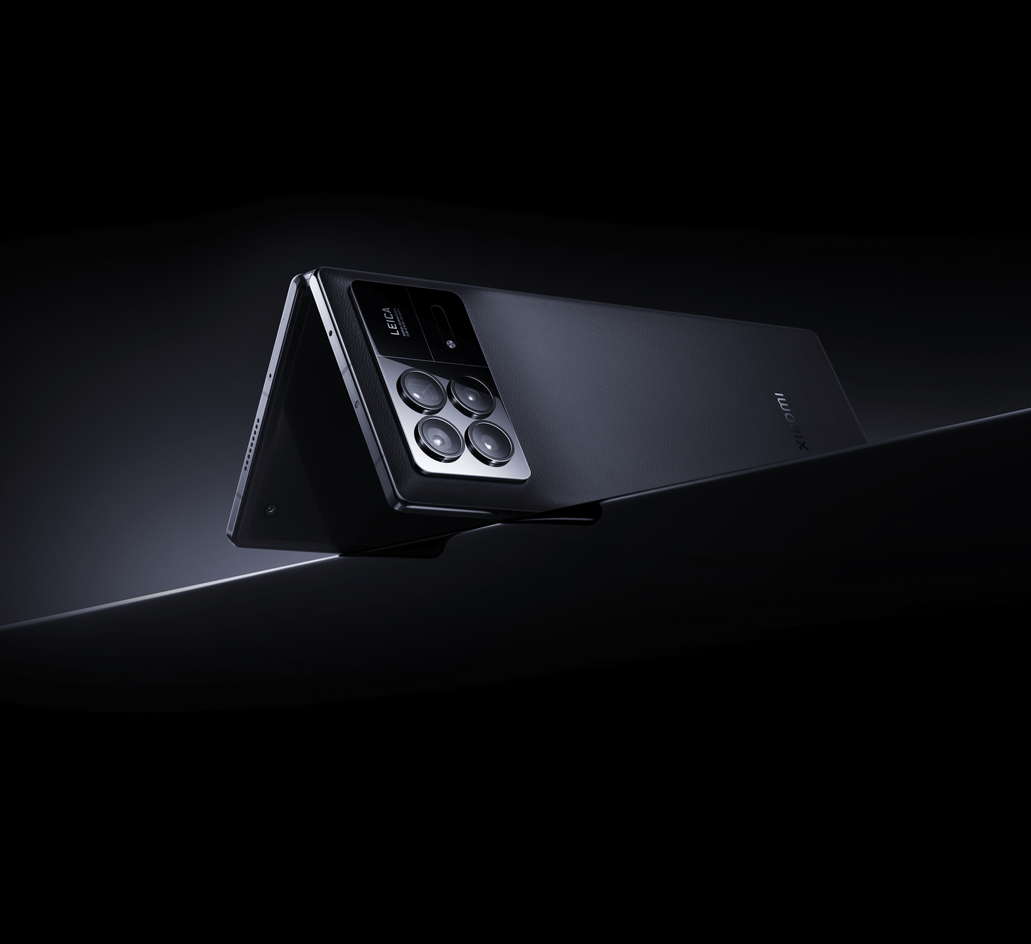 Xiaomi Mix Fold 3 Neuf – Pliable 8,03″ + 6,56″, 12 Go RAM, 256 Go SSD, Snapdragon 8 Gen 2, Luxe & Innovation