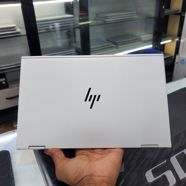 Hp Elitebook 1030 G7 i7™ 10e- Occasion- Tactile et Pliable- 16Go 1 TERA SSD - 13.3"