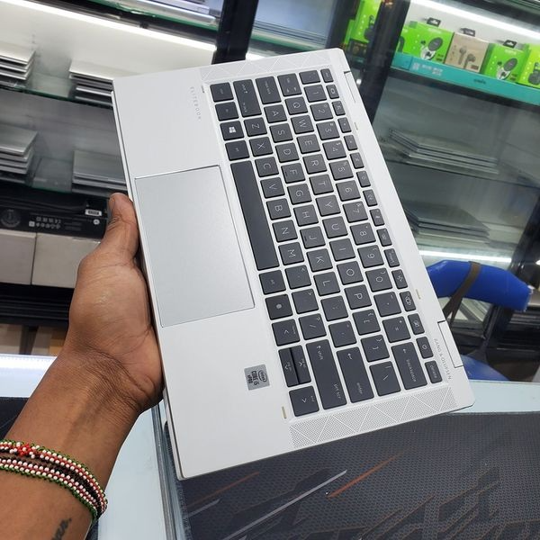 Hp Elitebook 1030 G7 i7™ 10e- Occasion- Tactile et Pliable- 16Go 1 TERA SSD - 13.3"