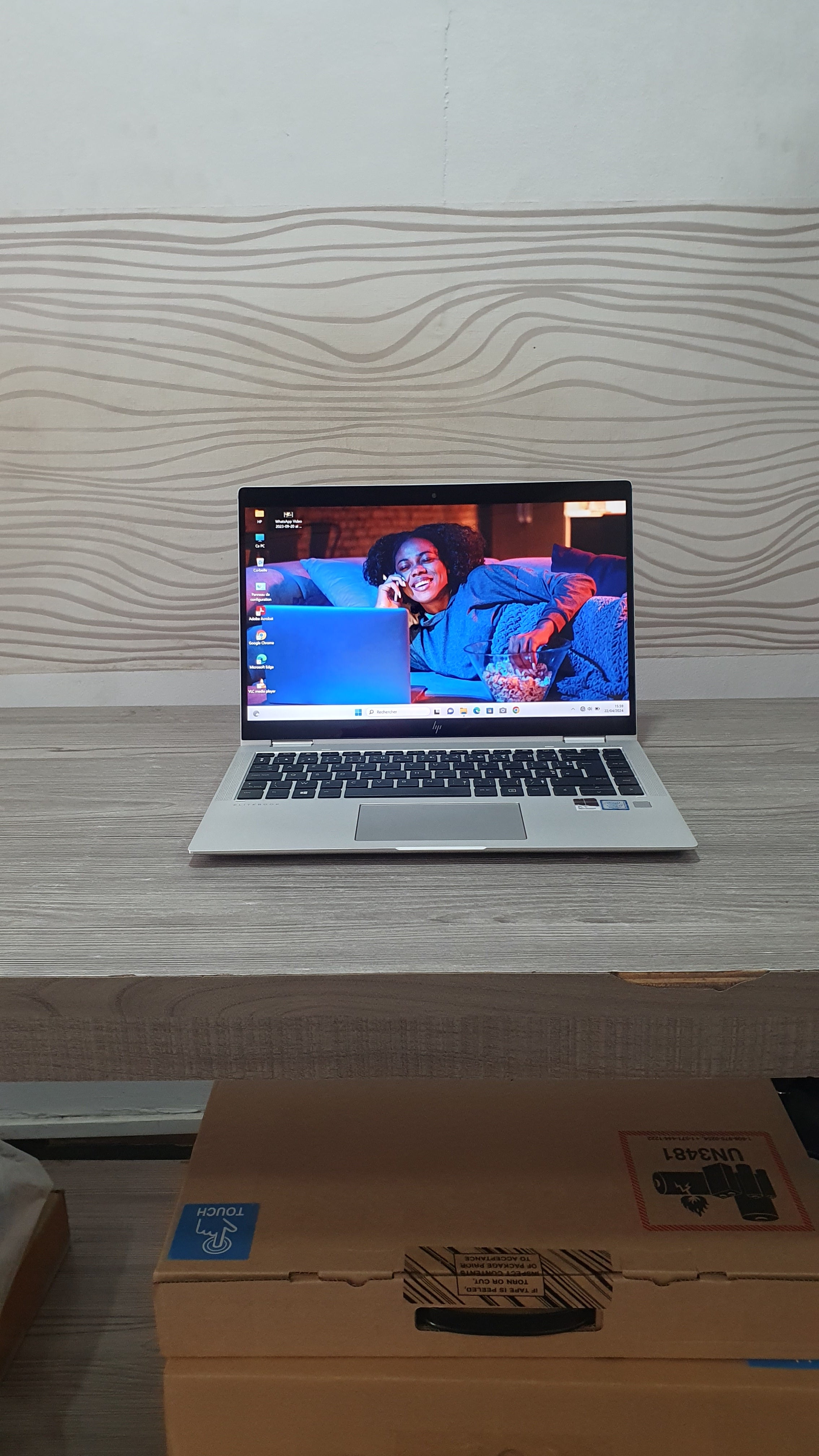 HP EliteBook X360 1040 G6 – Core i5-8G, 1 Tera SSD, 16 Go RAM, Écran Tactile QHD Pliable 360°