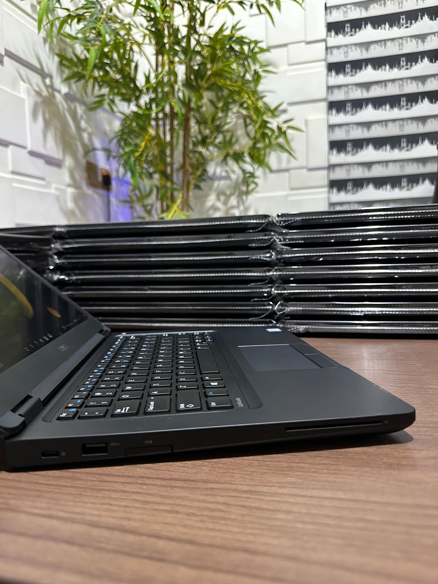 Dell Latitude 5490 Core i5 8e - 16Go 512Go SSD - Occasion à Abidjan