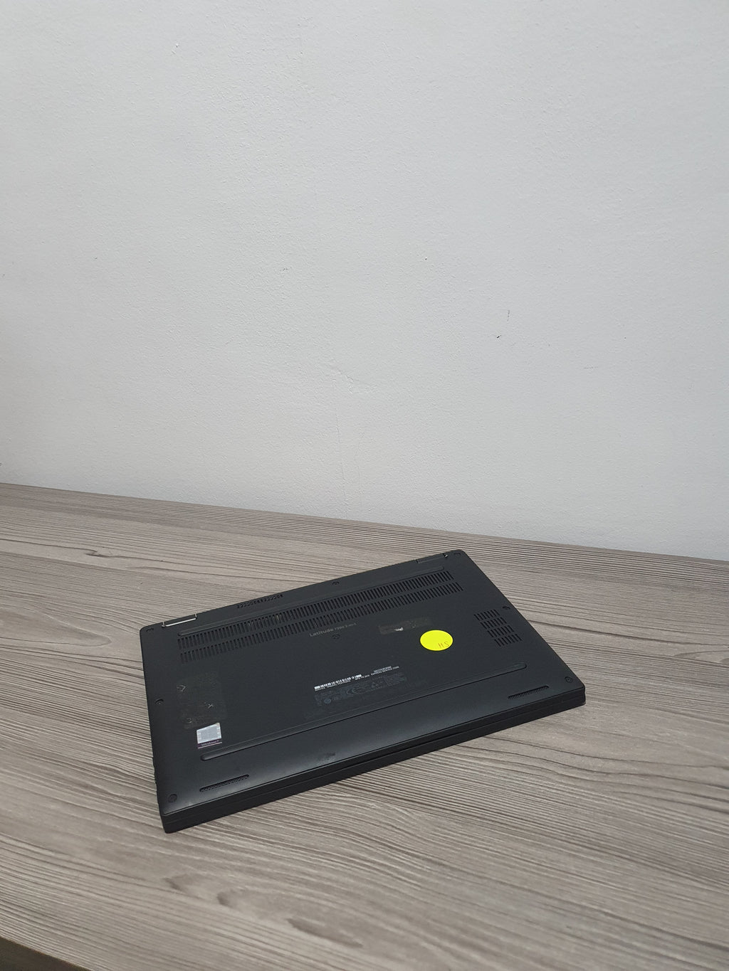 Dell Latitude 7390 2-in-1-  i7™ 8e- Tactile et Pliable- 16Go 1 TERA SSD - 13.3"- Noir