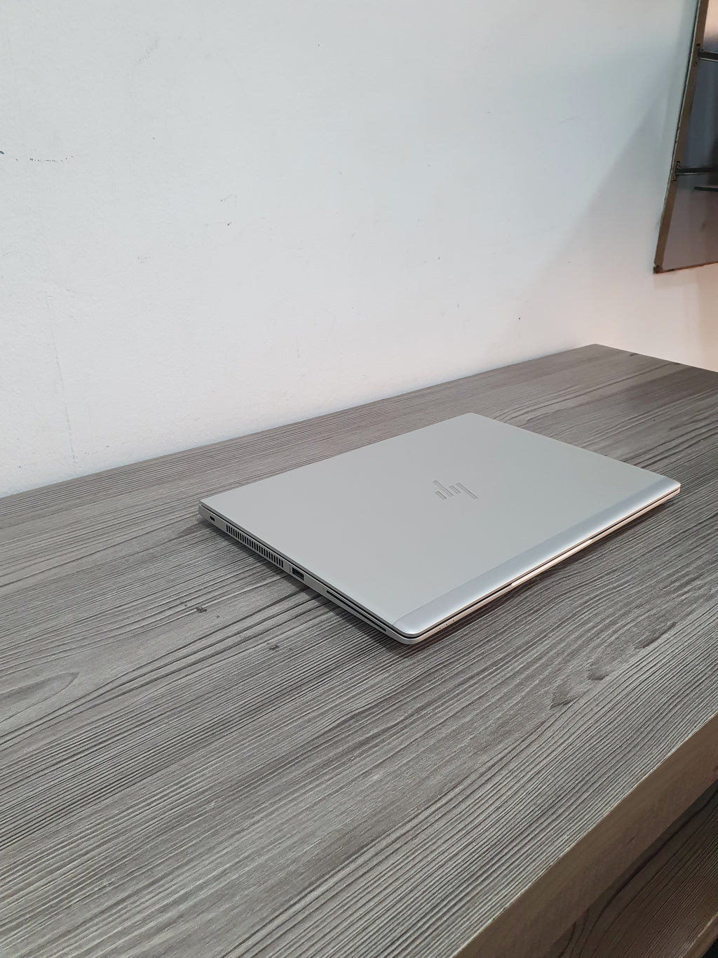 HP EliteBook X360 830 G6 – Core i7-8665U, 16 Go RAM, 1 To SSD, Écran 13,3’’ Tactile Pliable 360°, Créé pour Performer et Durer