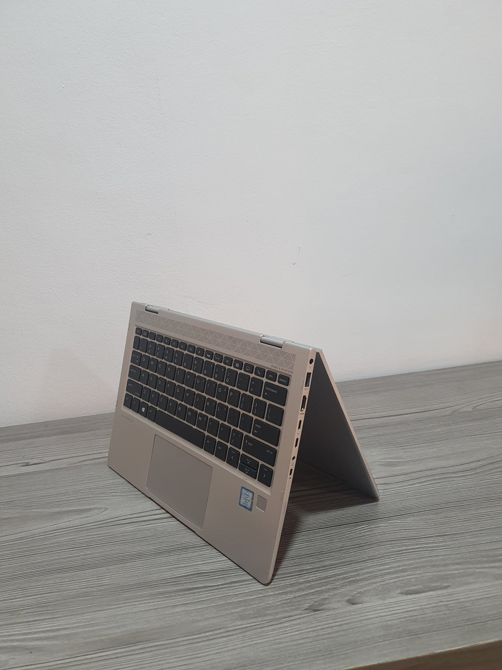 HP EliteBook X360 830 G6 – Core i7-8665U, 16 Go RAM, 1 To SSD, Écran 13,3’’ Tactile Pliable 360°, Créé pour Performer et Durer