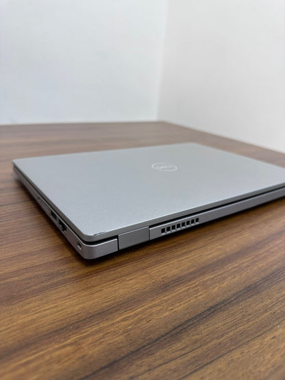 Dell Latitude 5310 2en 1 Core i7 10e - 16Go 1To SSD - Occasion Tactile et Pliable à Abidjan