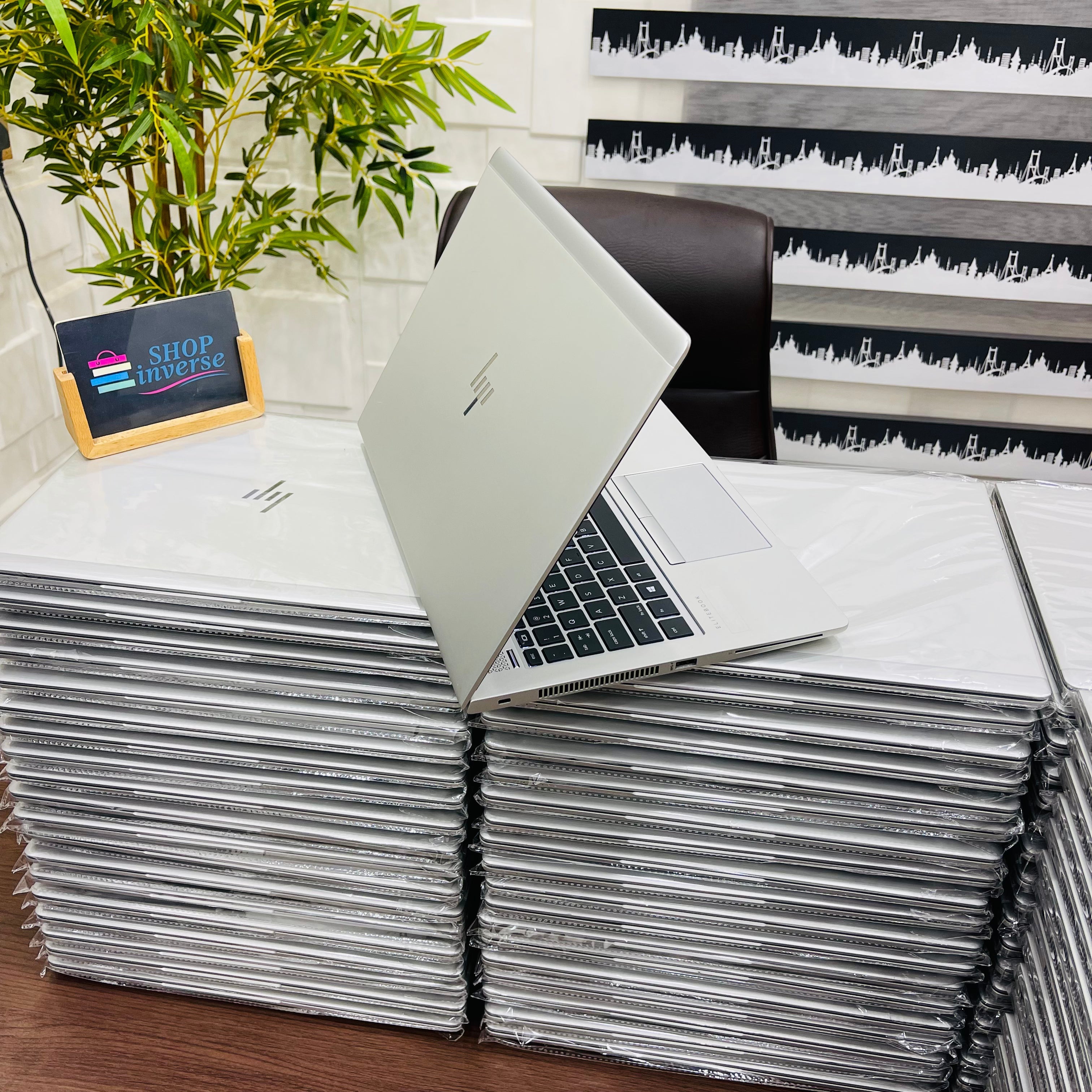 HP Elitebook 840 G6 Core i7- 1 TERA SSD 16Go - Radeon 2Go GDDR5 -  14" Pouces