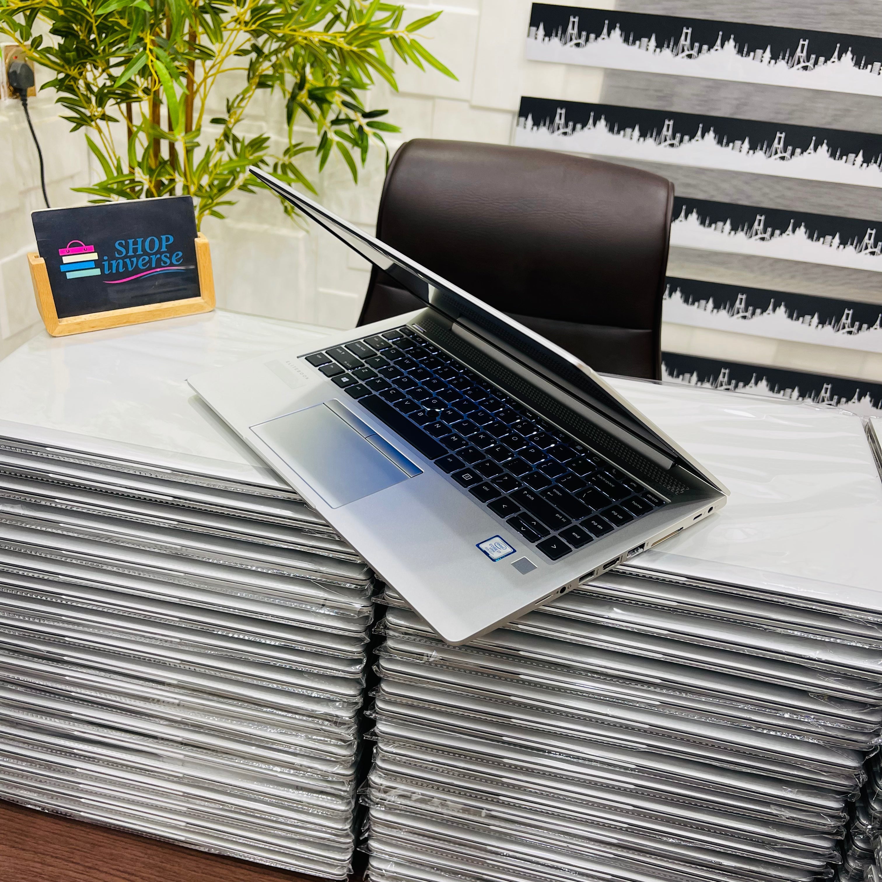 HP Elitebook 840 G6 Core i7- 1 TERA SSD 16Go - Radeon 2Go GDDR5 -  14" Pouces