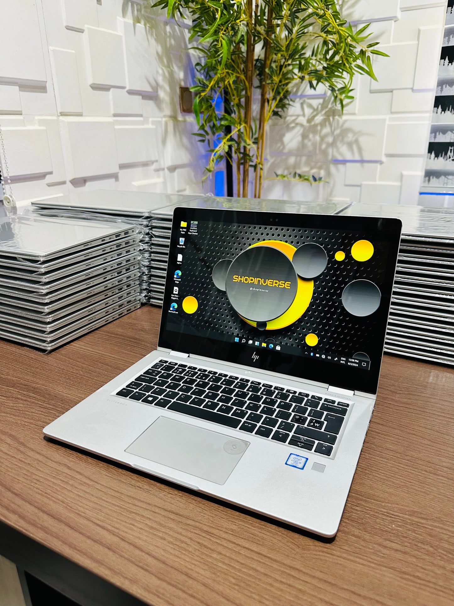 Hp Elitebook 1030 G2 i7™ 7e- Occasion- 1TERA SSD 16Go Ram - 13.3"- Gris- Tactile et Pliable