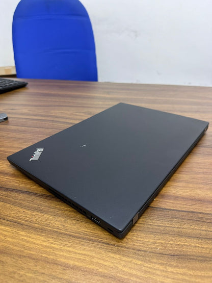 Lenovo ThinkPad T14s Core i7 10e avec 1 TERA SSD 32Go écran tactile -Occasion à Abidjan