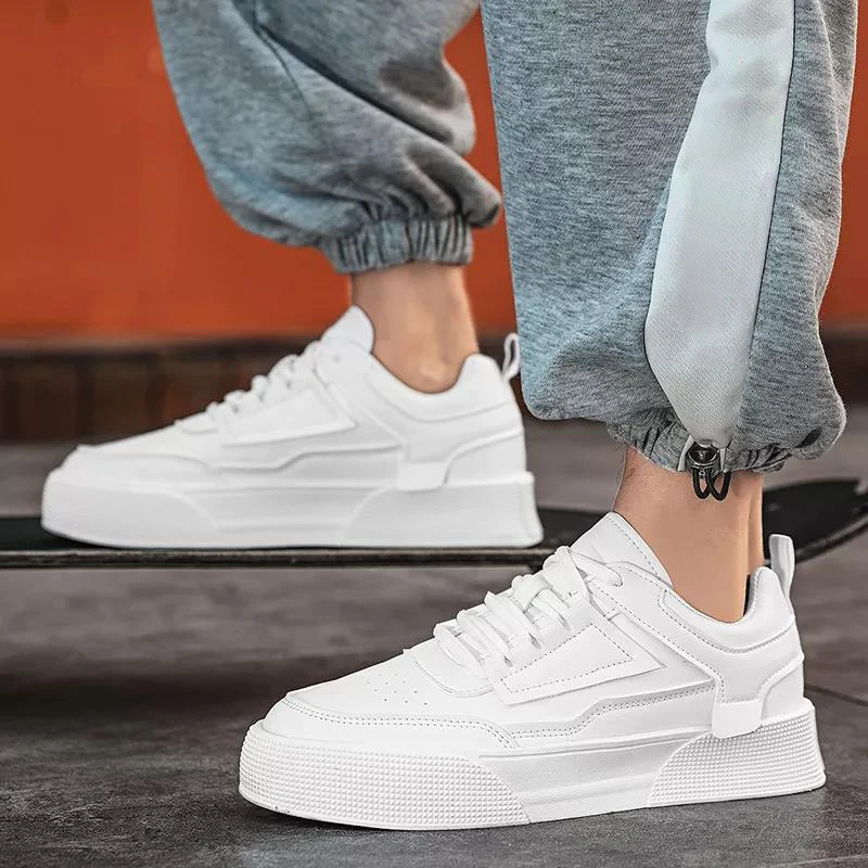 Baskets, chaussures décontractées et à la mode