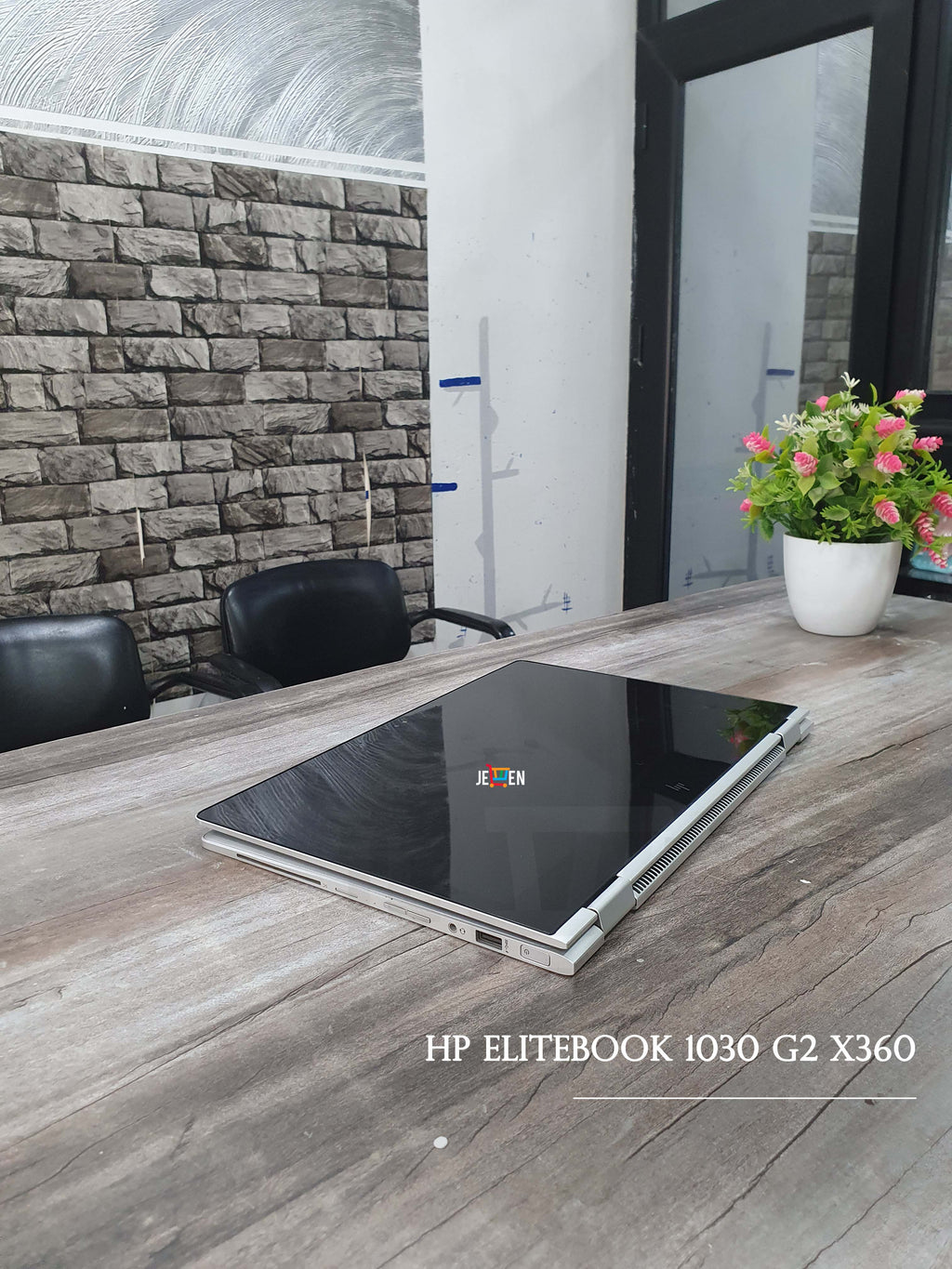 Hp Elitebook 1030 G2 i5™ 7e- Occasion- 512Go SSD - 13.3"- Gris- Tactile et Pliable