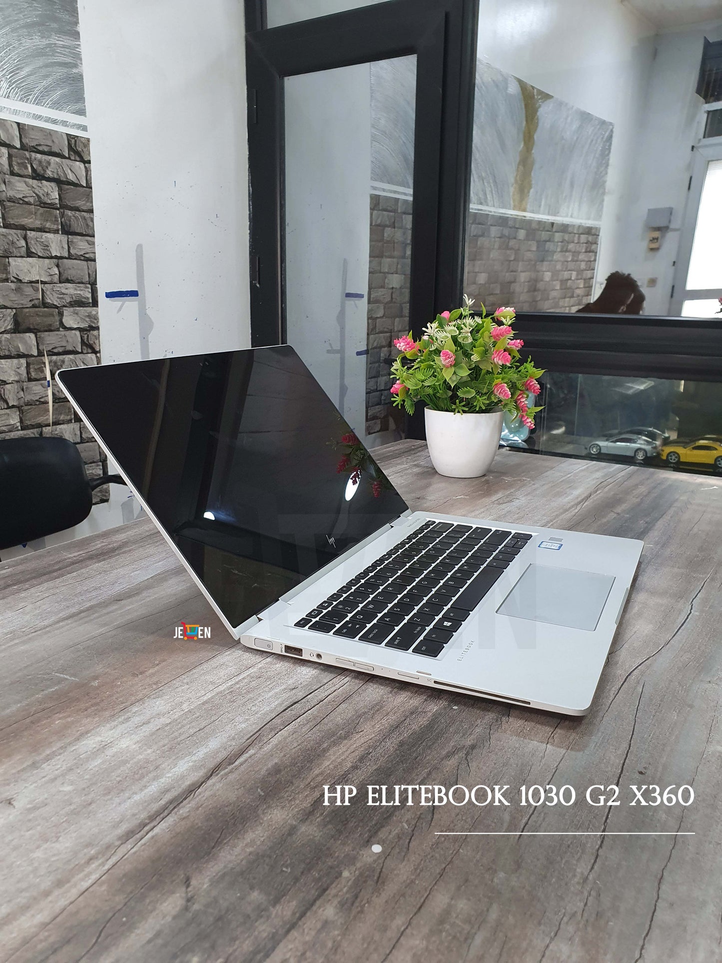 Hp Elitebook 1030 G2 i5™ 7e- Occasion- 512Go SSD - 13.3"- Gris- Tactile et Pliable